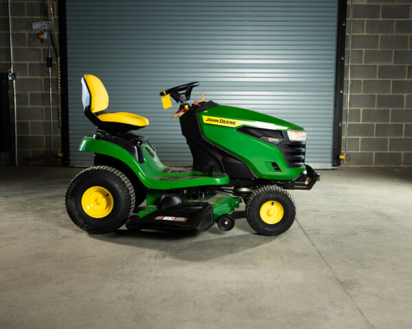 S140 Lawn Tractor – High-Performance Riding Mower with Powerful Engine & Precision Cutting - Image 2
